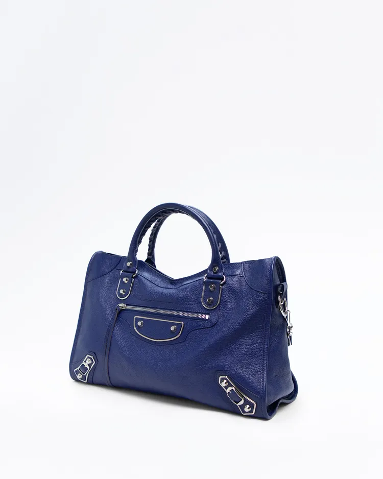 Alternate view angle of Metallic Edge Medium Le City Bag
