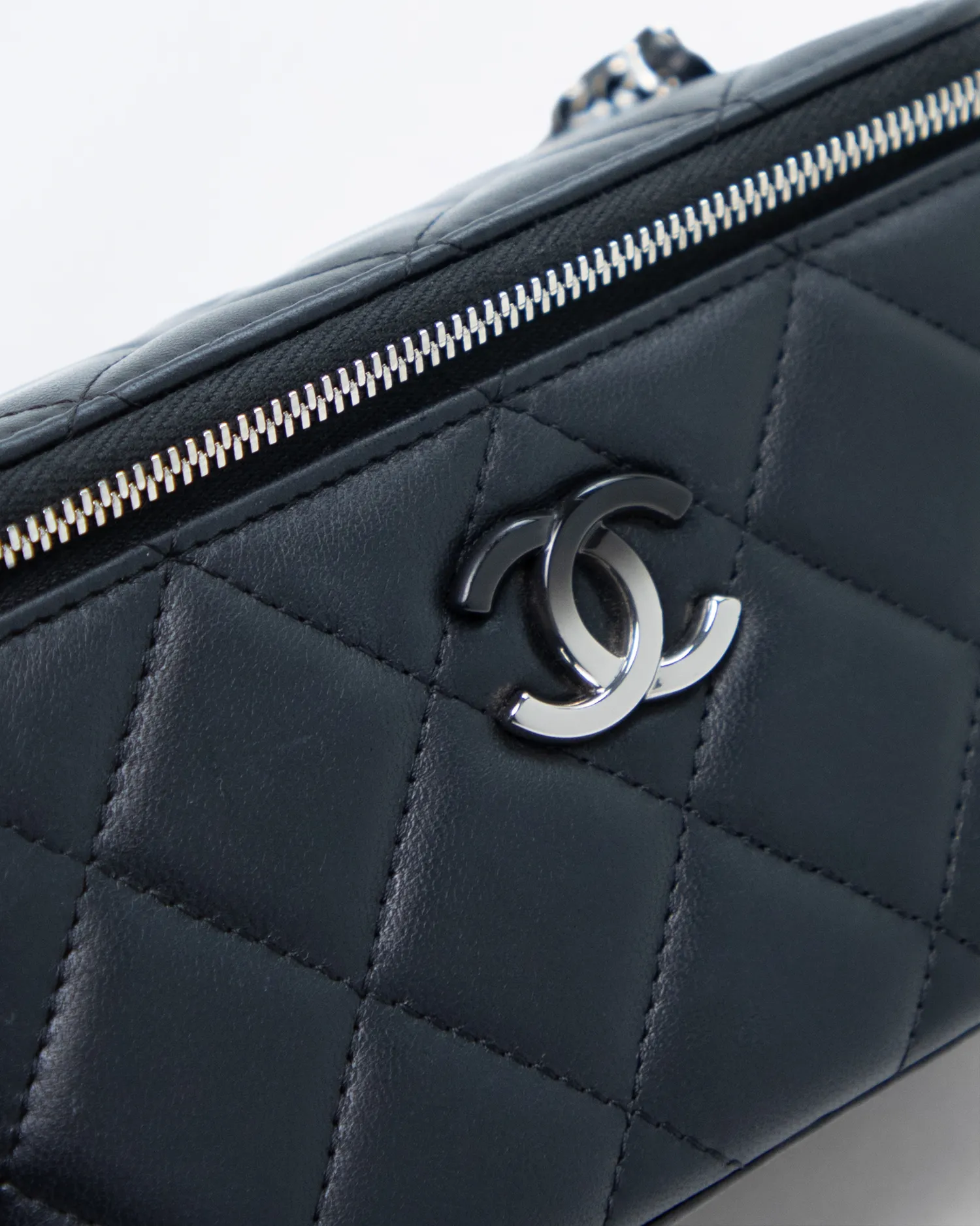 Lambskin Ombre CC Vanity with Chain