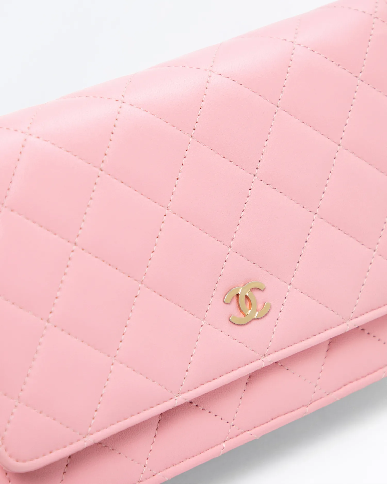 Quilted Wallet on a Chain