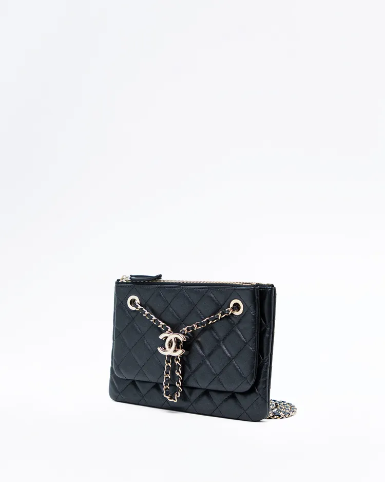 Alternate view angle of Double Case with Chain