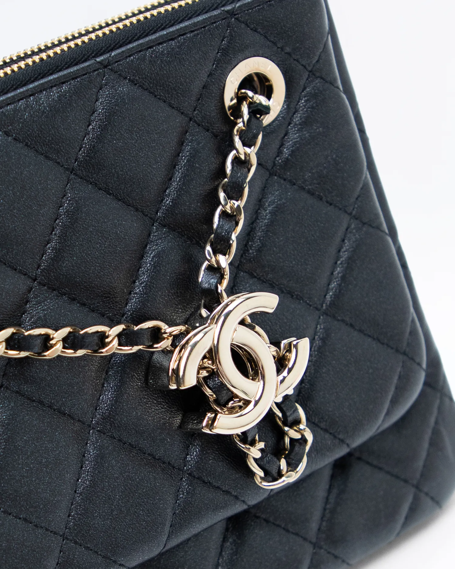 Double Case with Chain