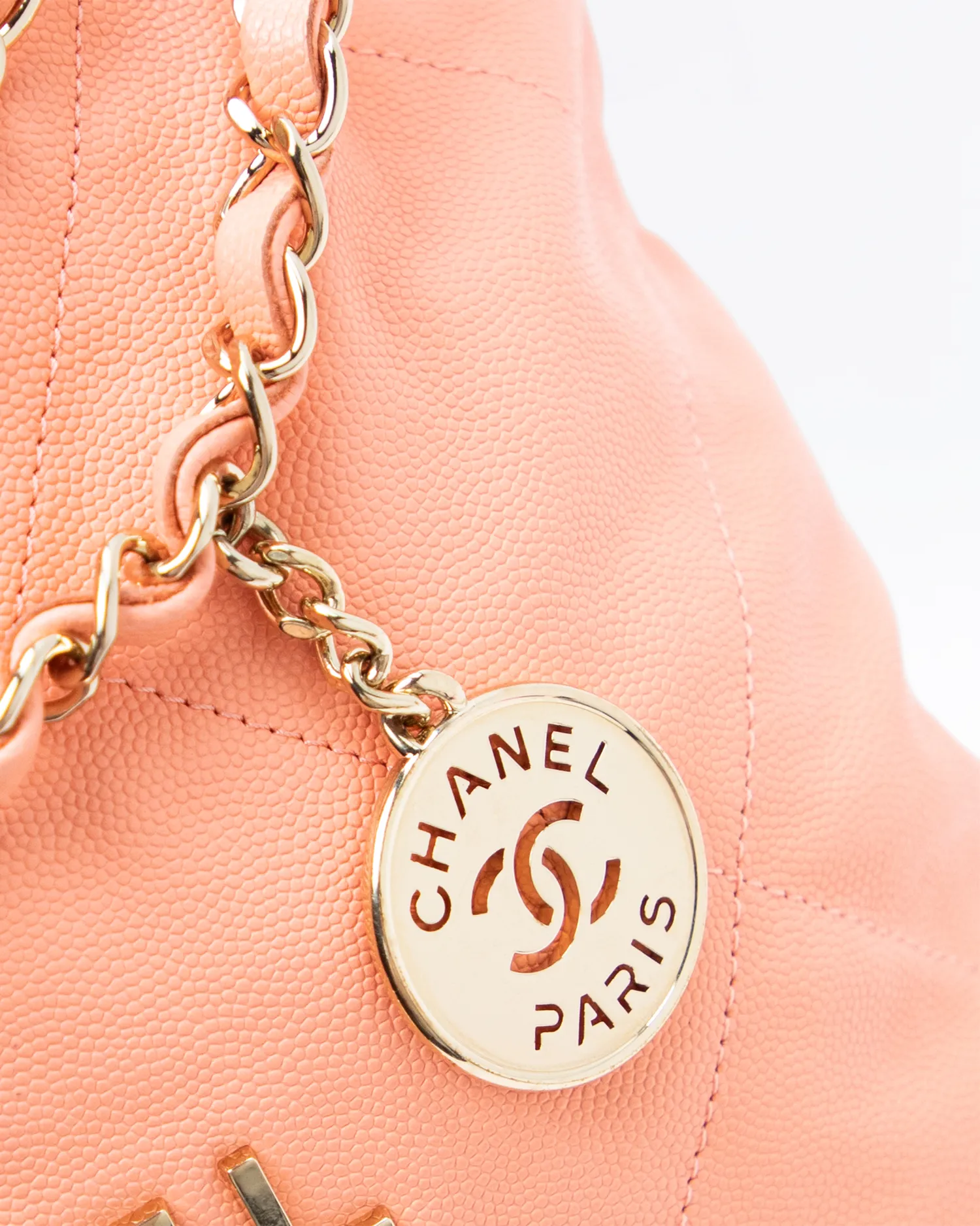 Chanel 22 Small Handbag