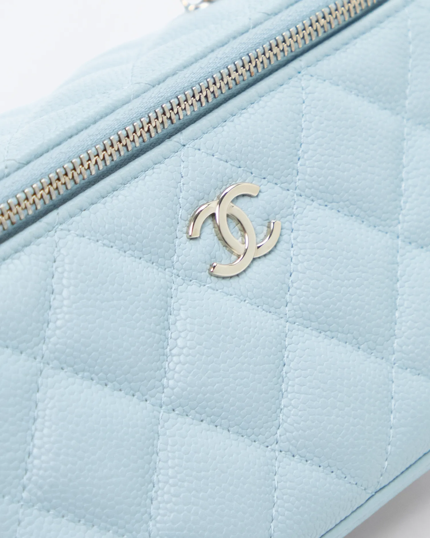 Caviar Quilted CC Chain Vanity with Chain