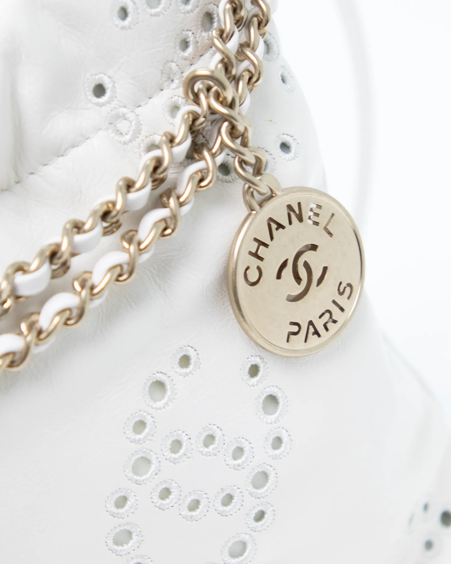Eyelet CC Chanel 22 Mini Handbag