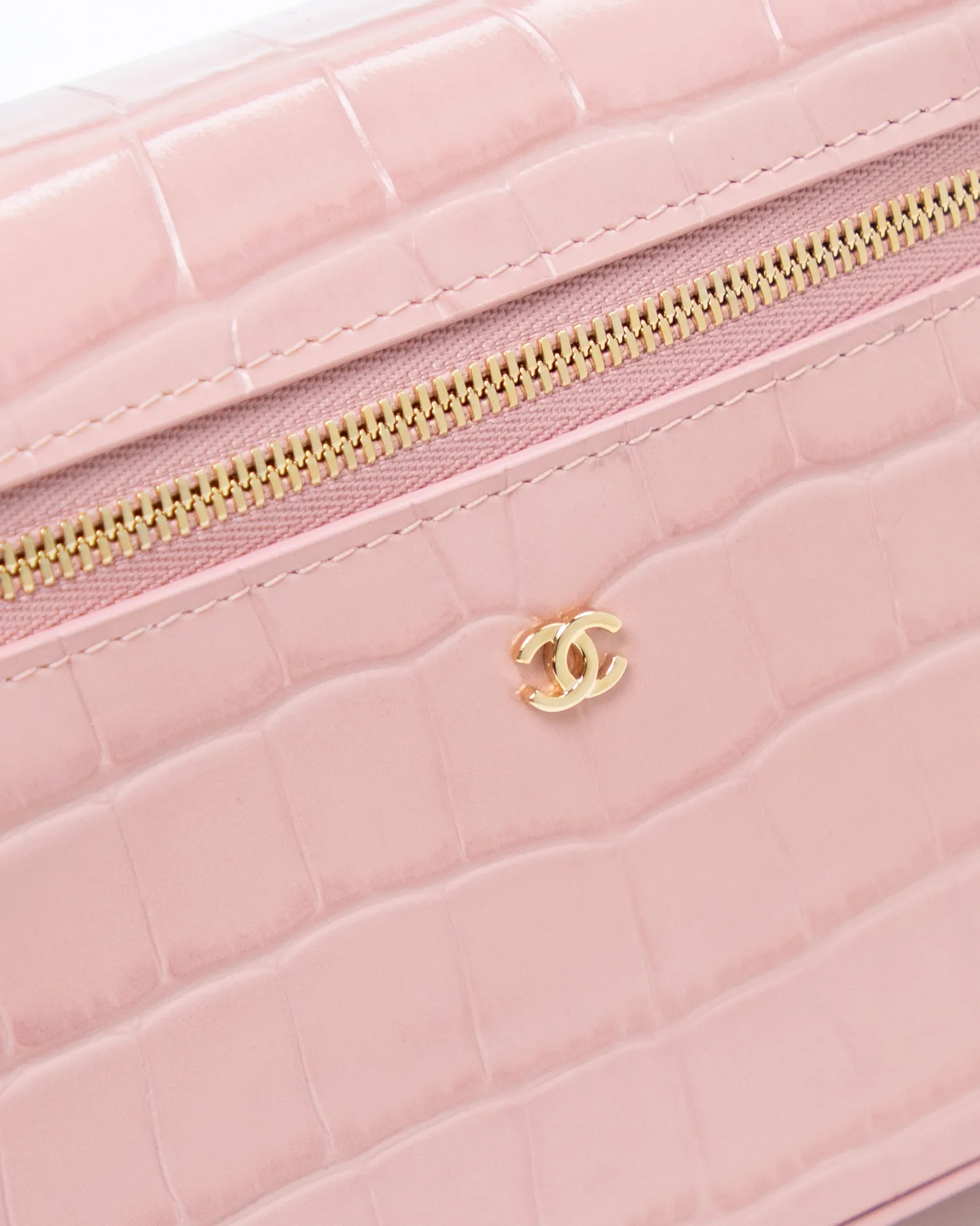 Croc-Embossed Slim Vanity Case with Chain