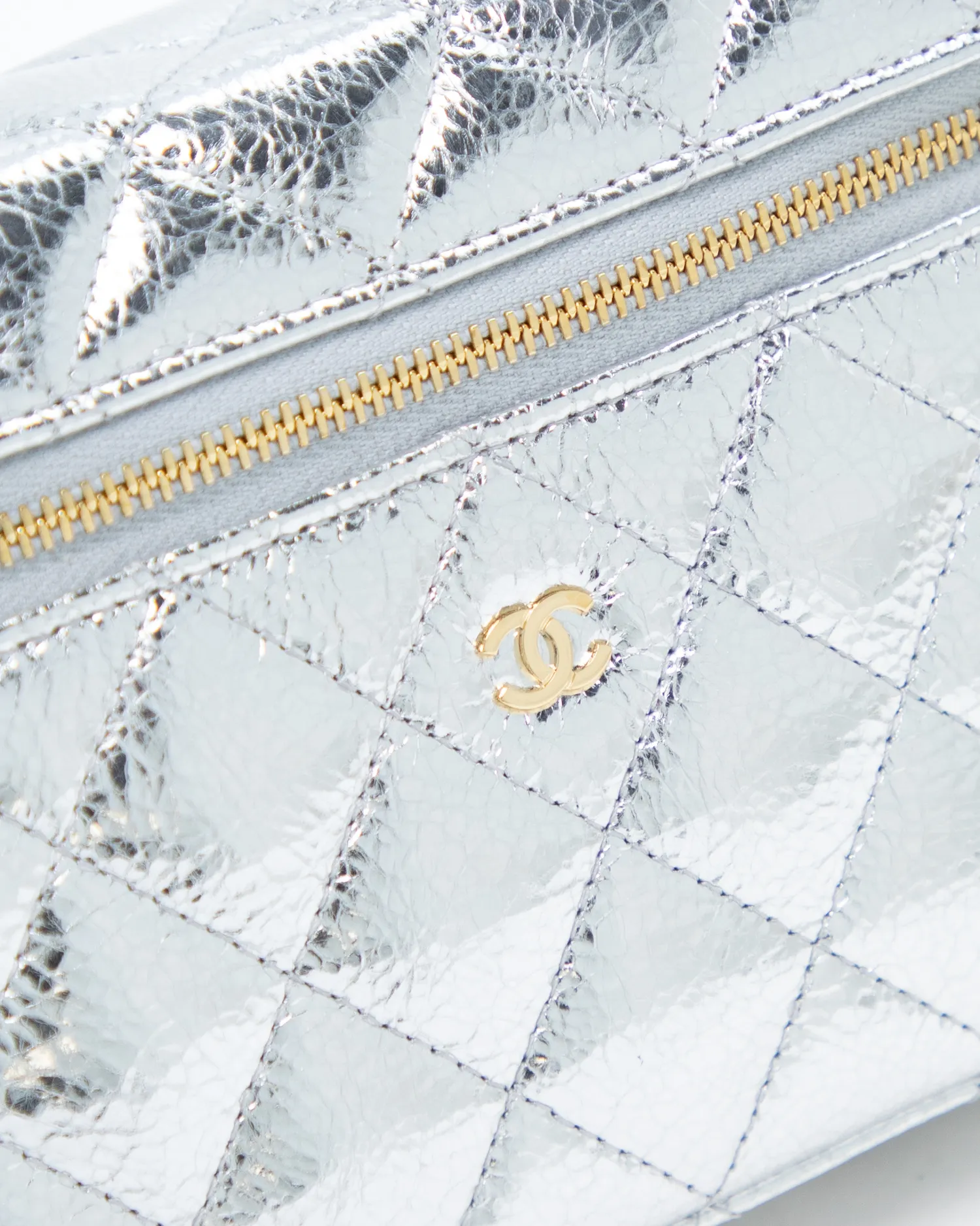 Metallic Slim Vanity Case with Chain