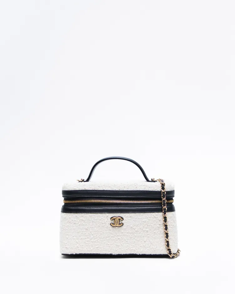 Boucle Slim Vanity Case with Chain