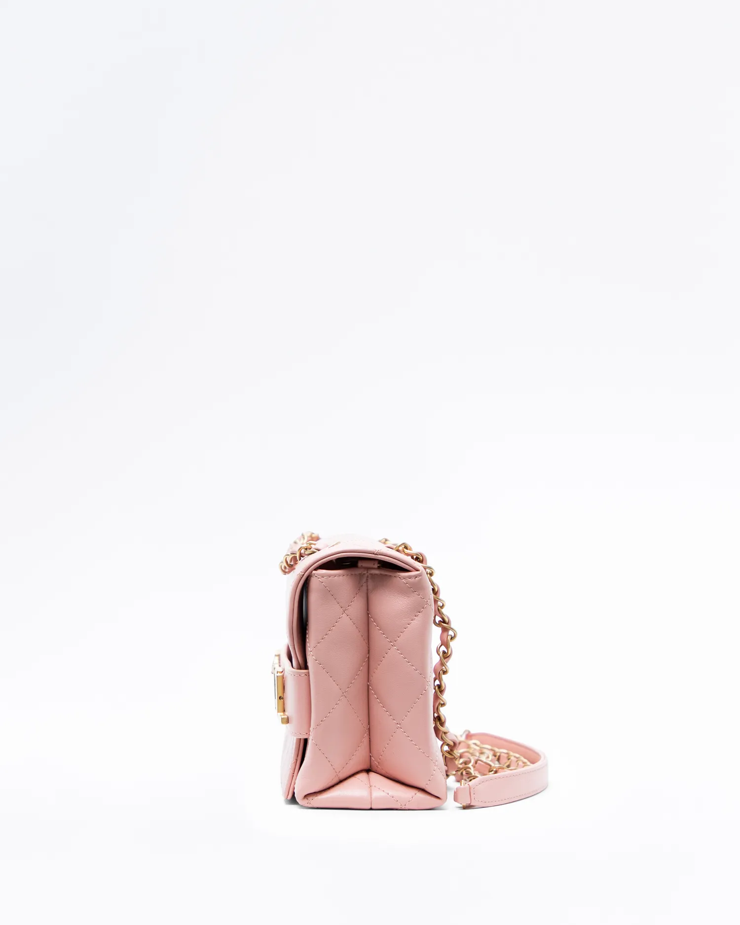 Logo Enchained Flap Bag