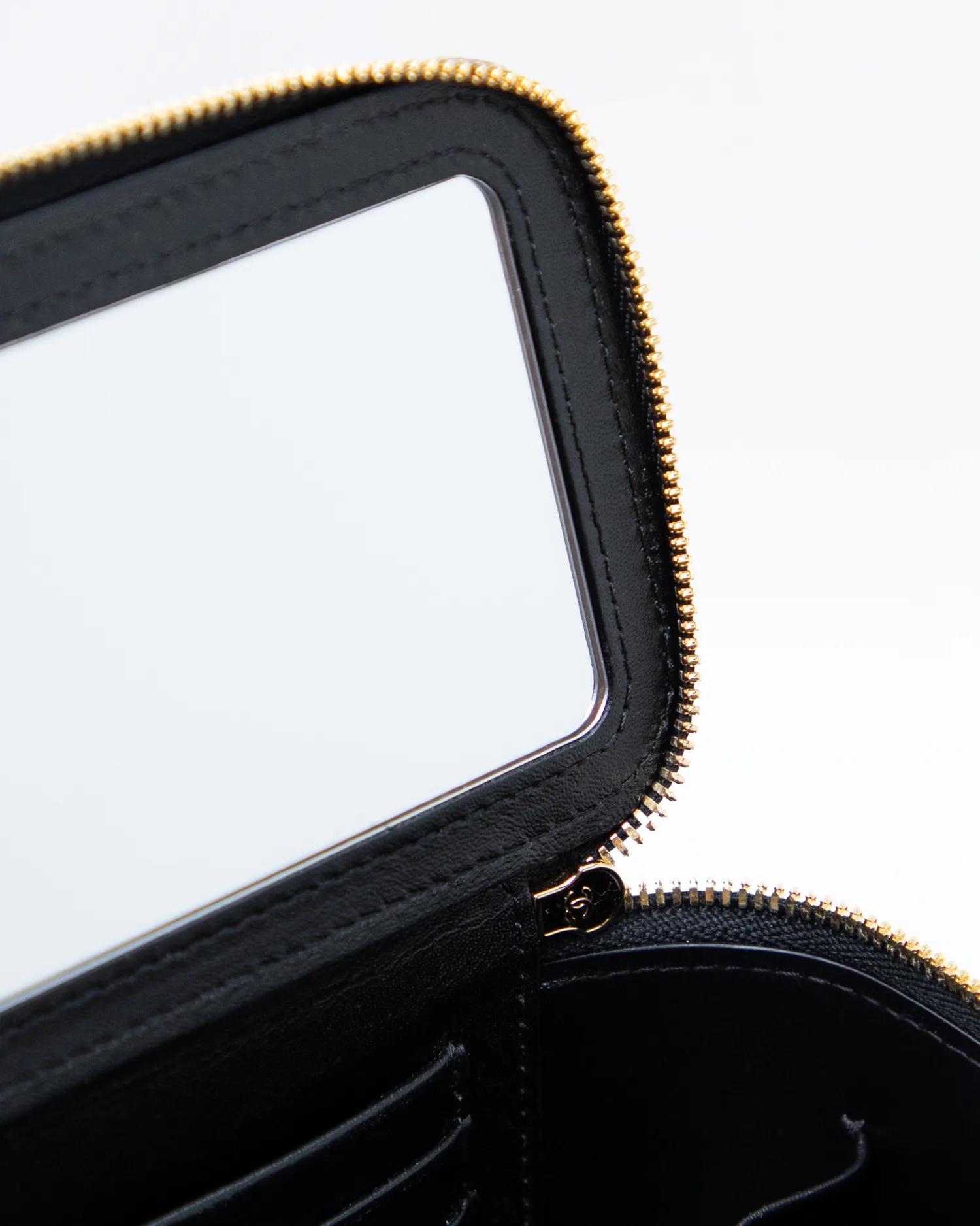 Lizard-Embossed Top Handle Vanity With Chain