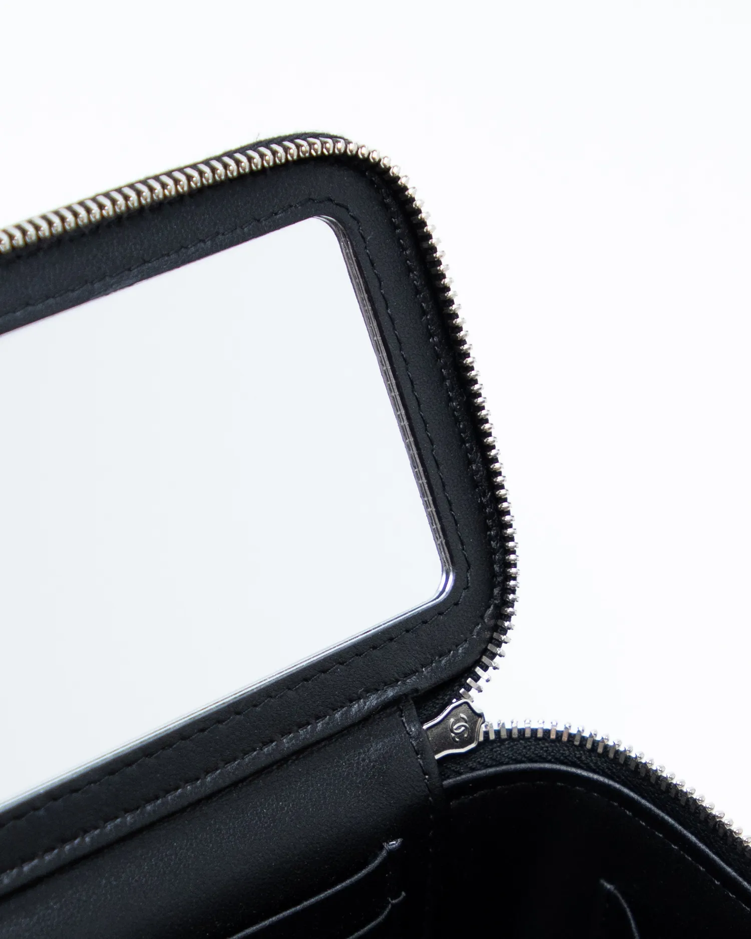 Lambskin So Black Vanity with Chain