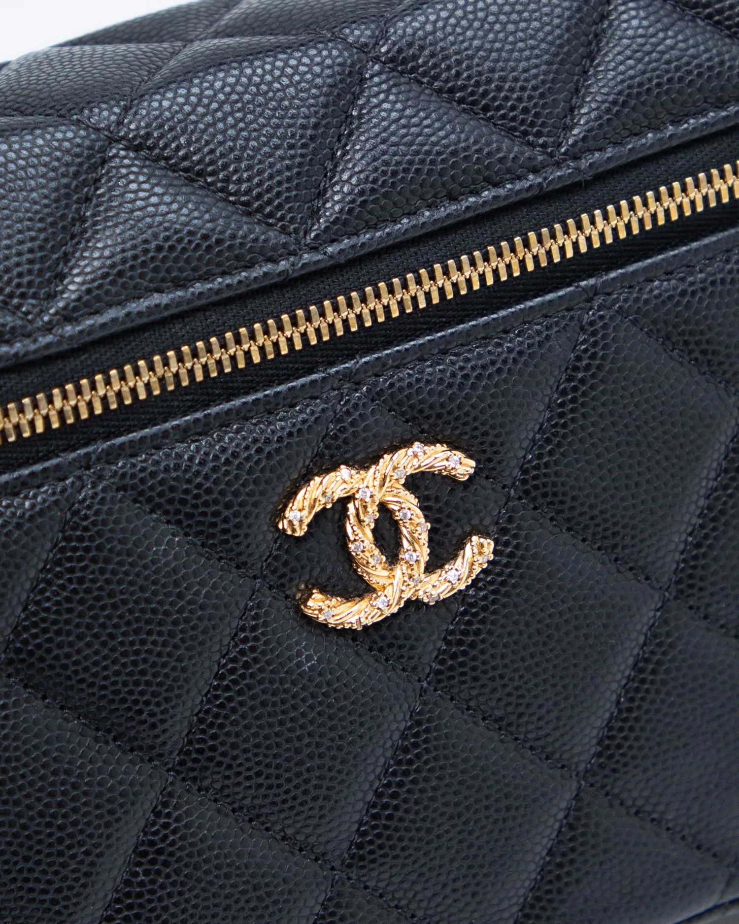Caviar Textured CC Slim Vanity Case with Chain