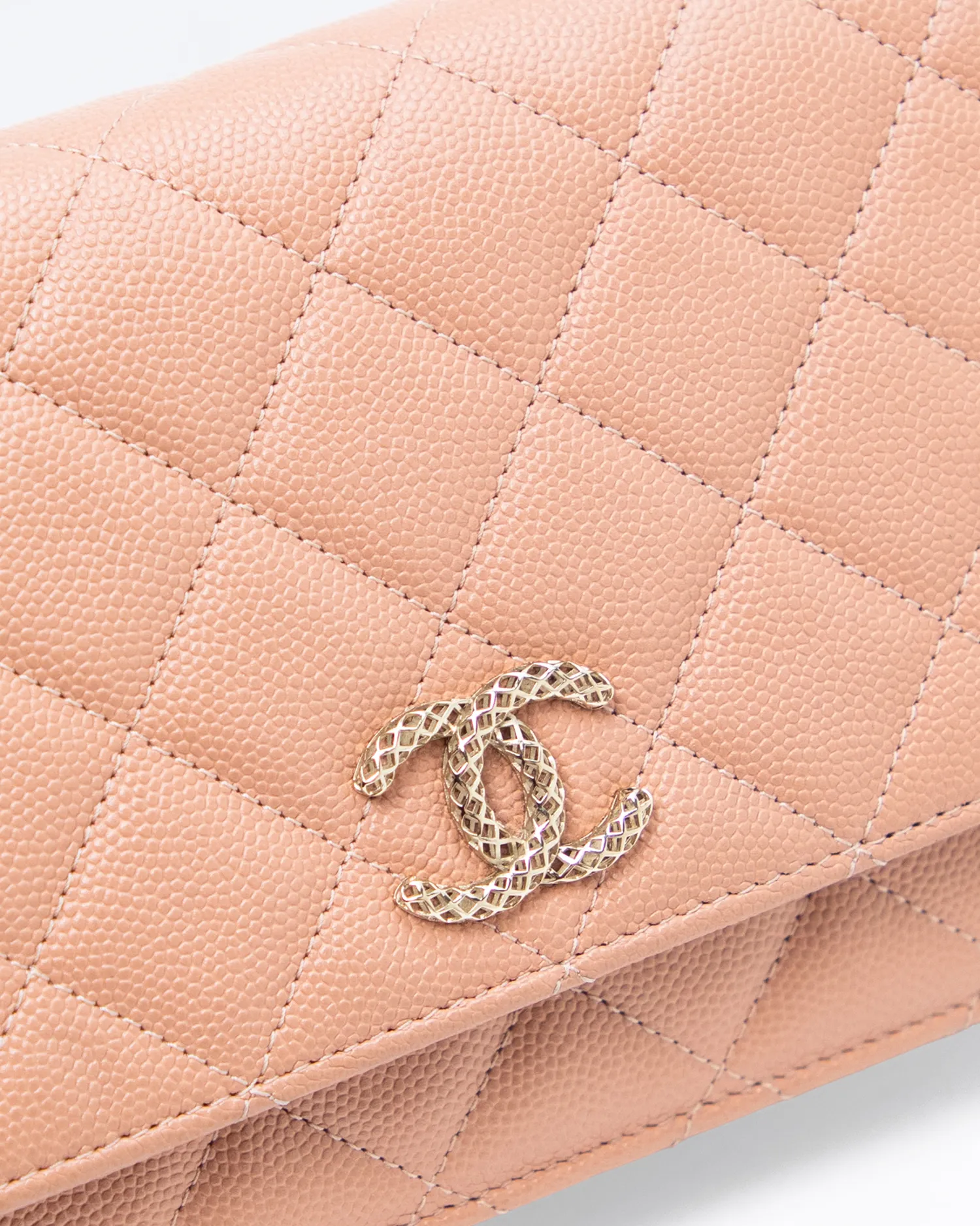 Caviar Textured CC Wallet on a Chain