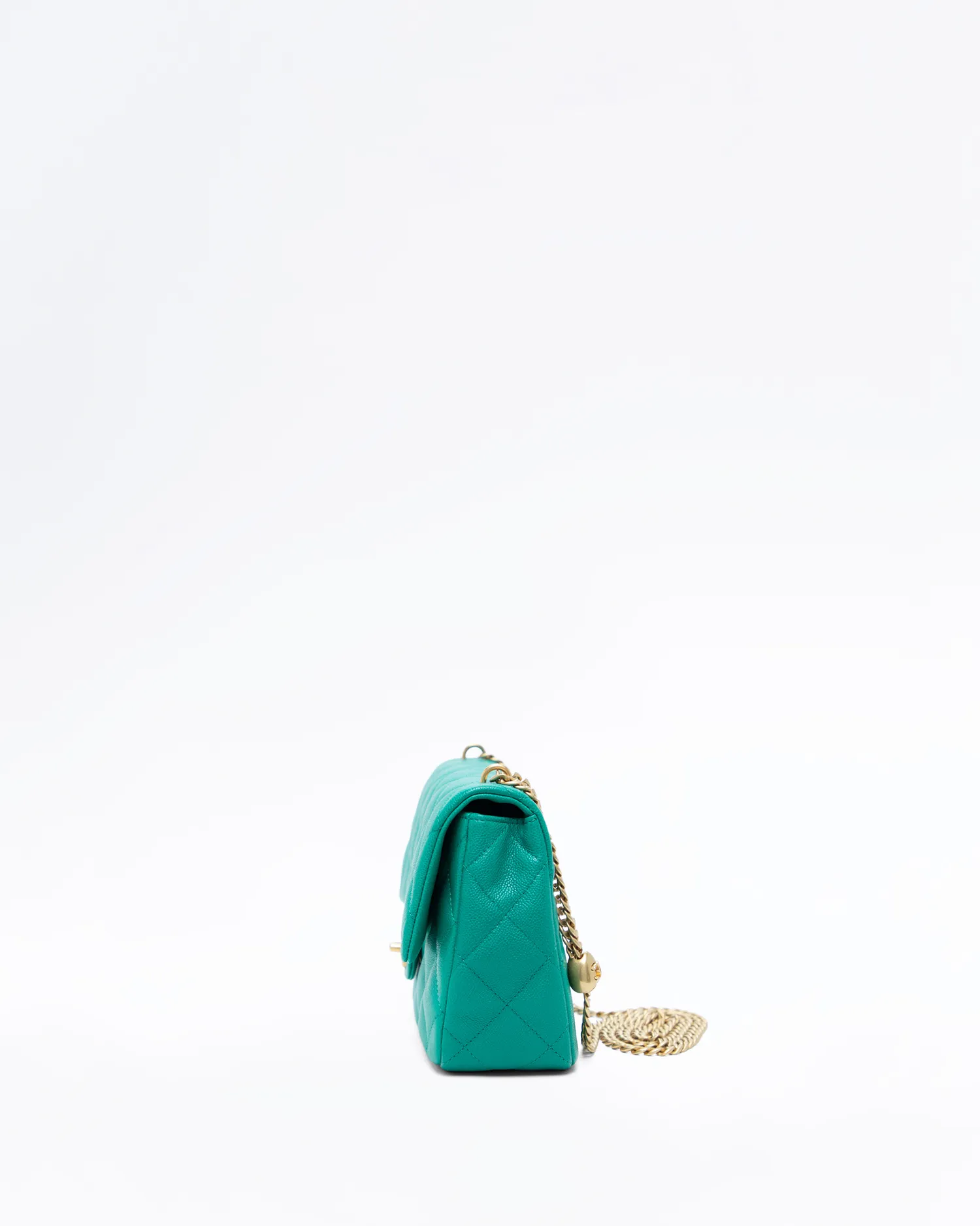 Caviar Camellia Sweetheart Medium Flap Bag