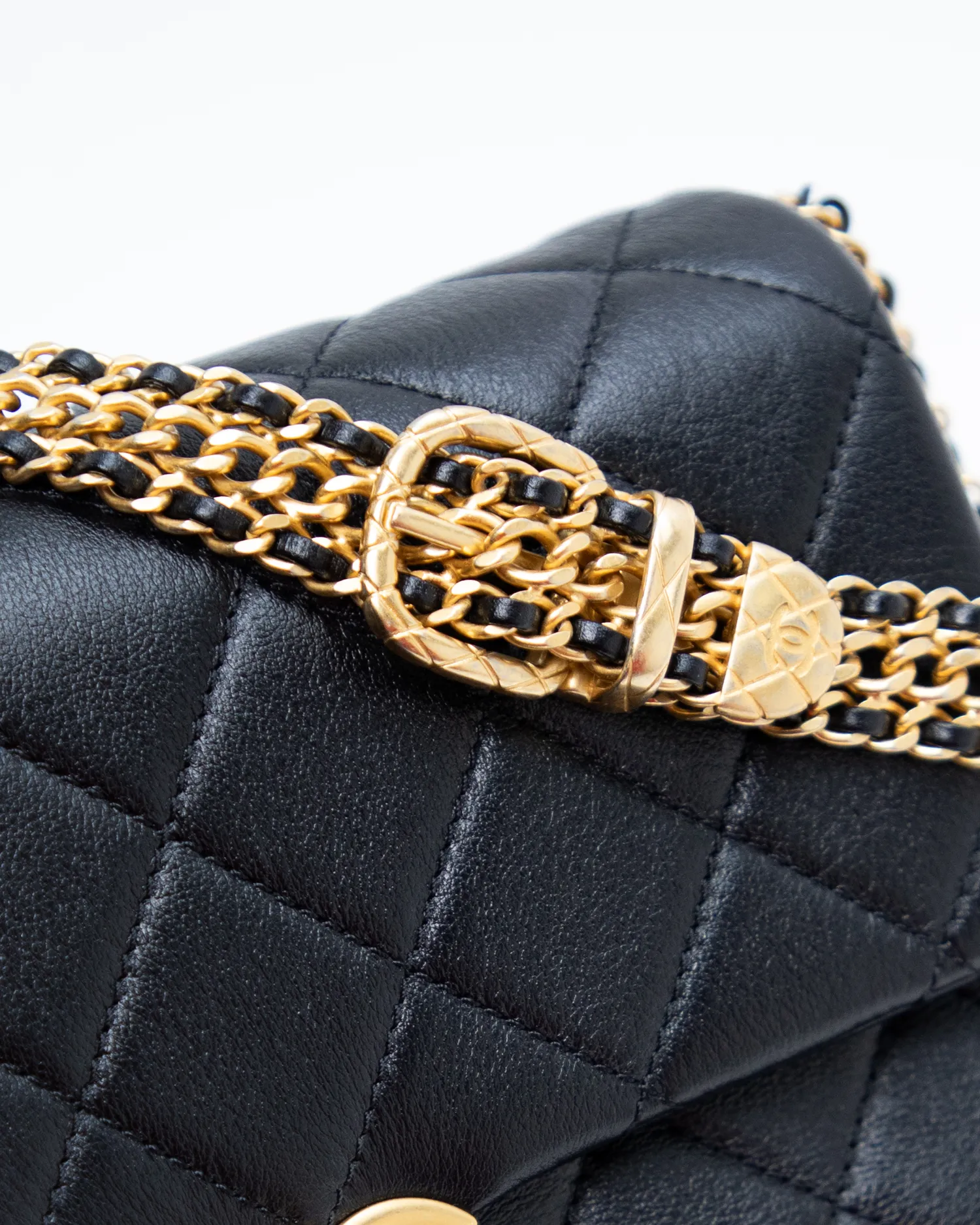 Belt Buckle Chain Medium Flap Bag
