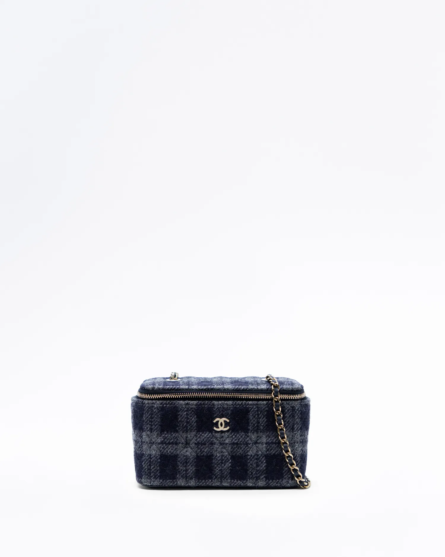 Tweed Classic Vanity with Chain