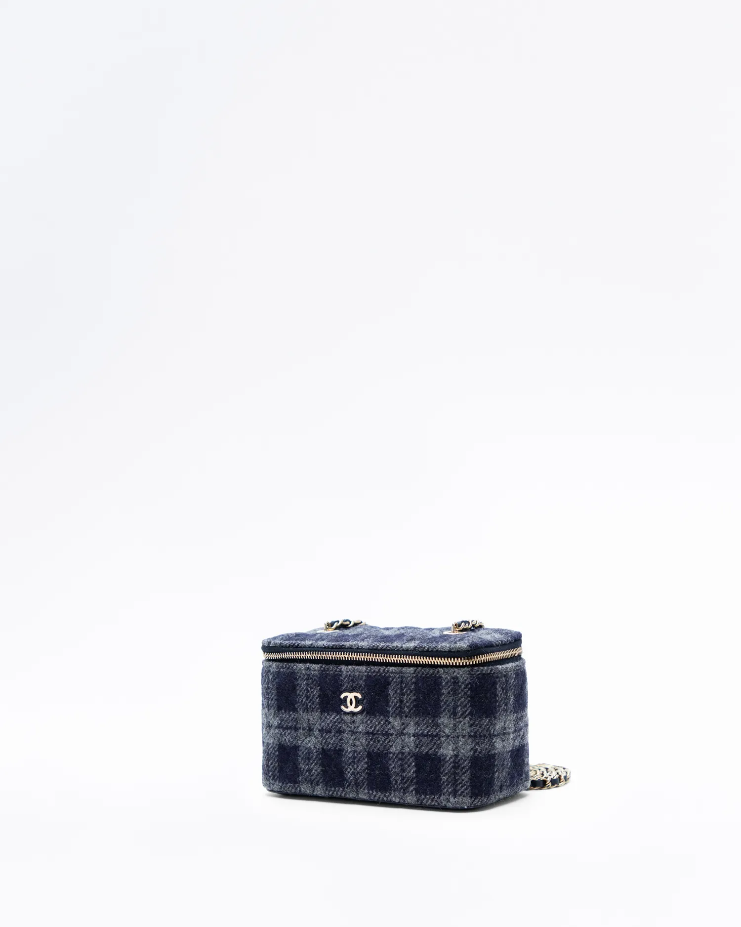 Tweed Classic Vanity with Chain