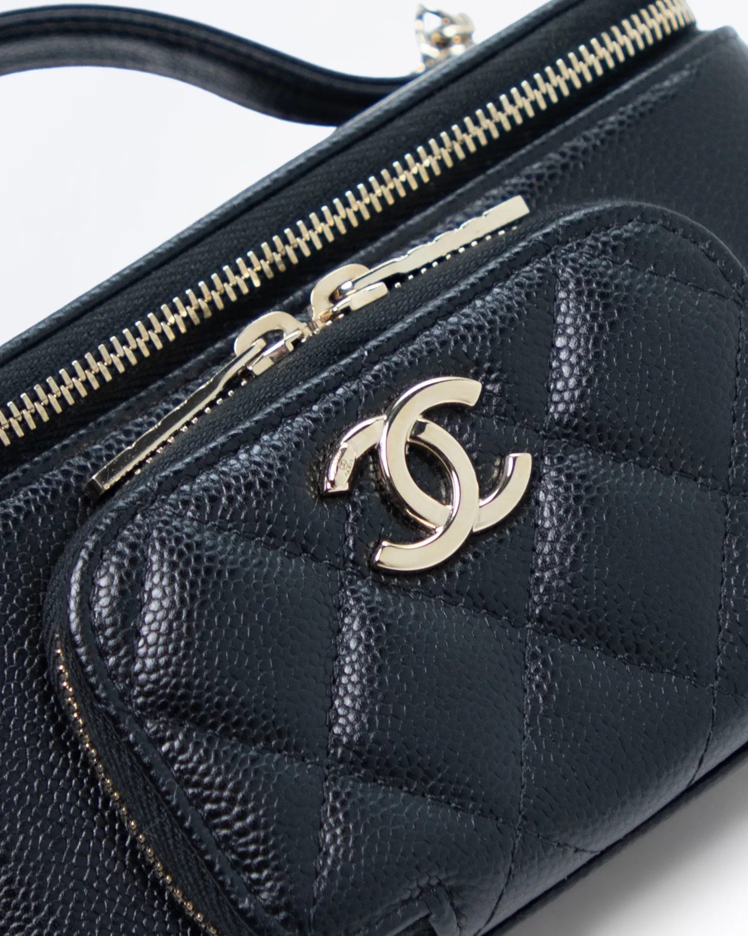 Caviar Top Handle Pocket Vanity Case