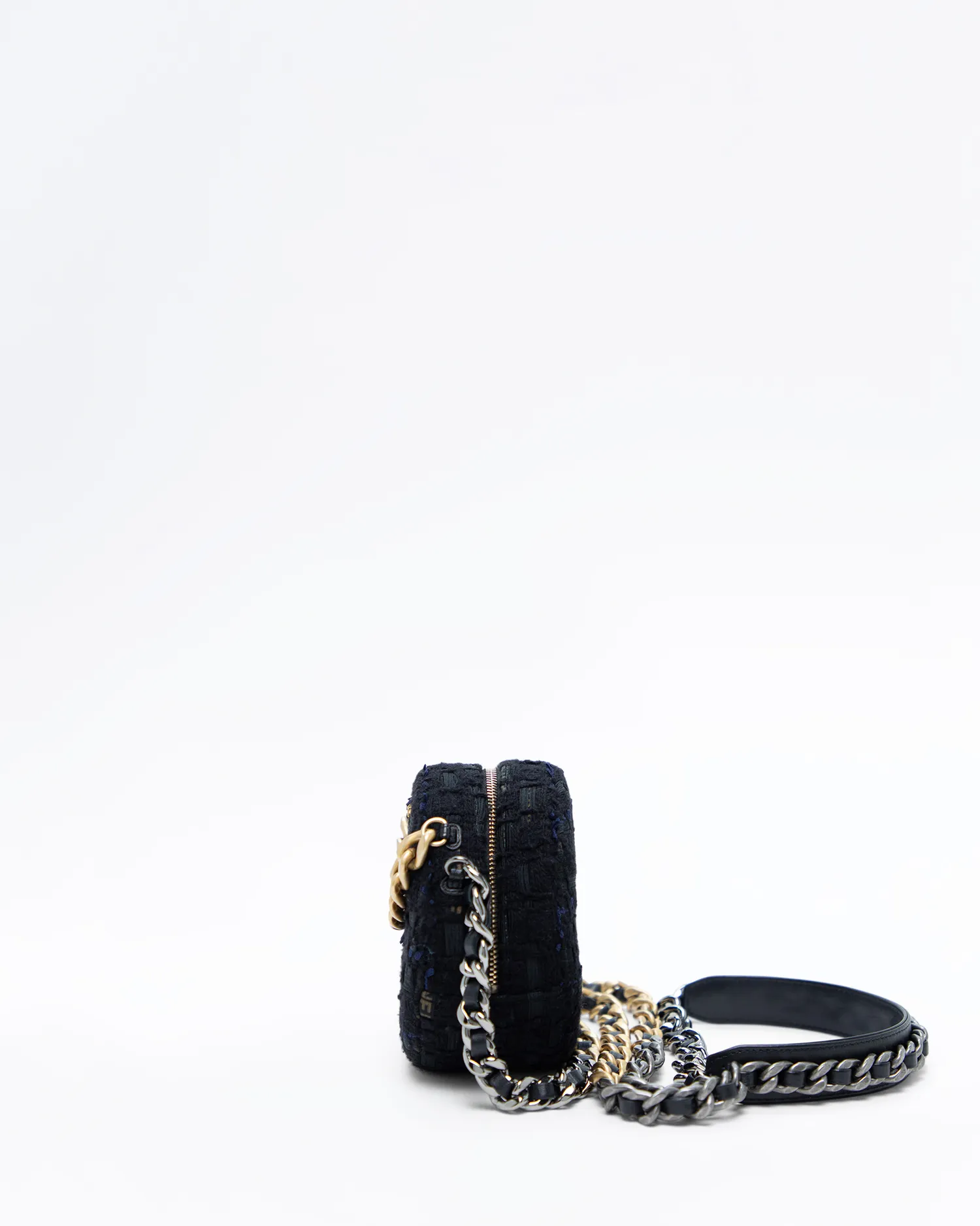 Tweed Chanel 19 Round Mini Pouch