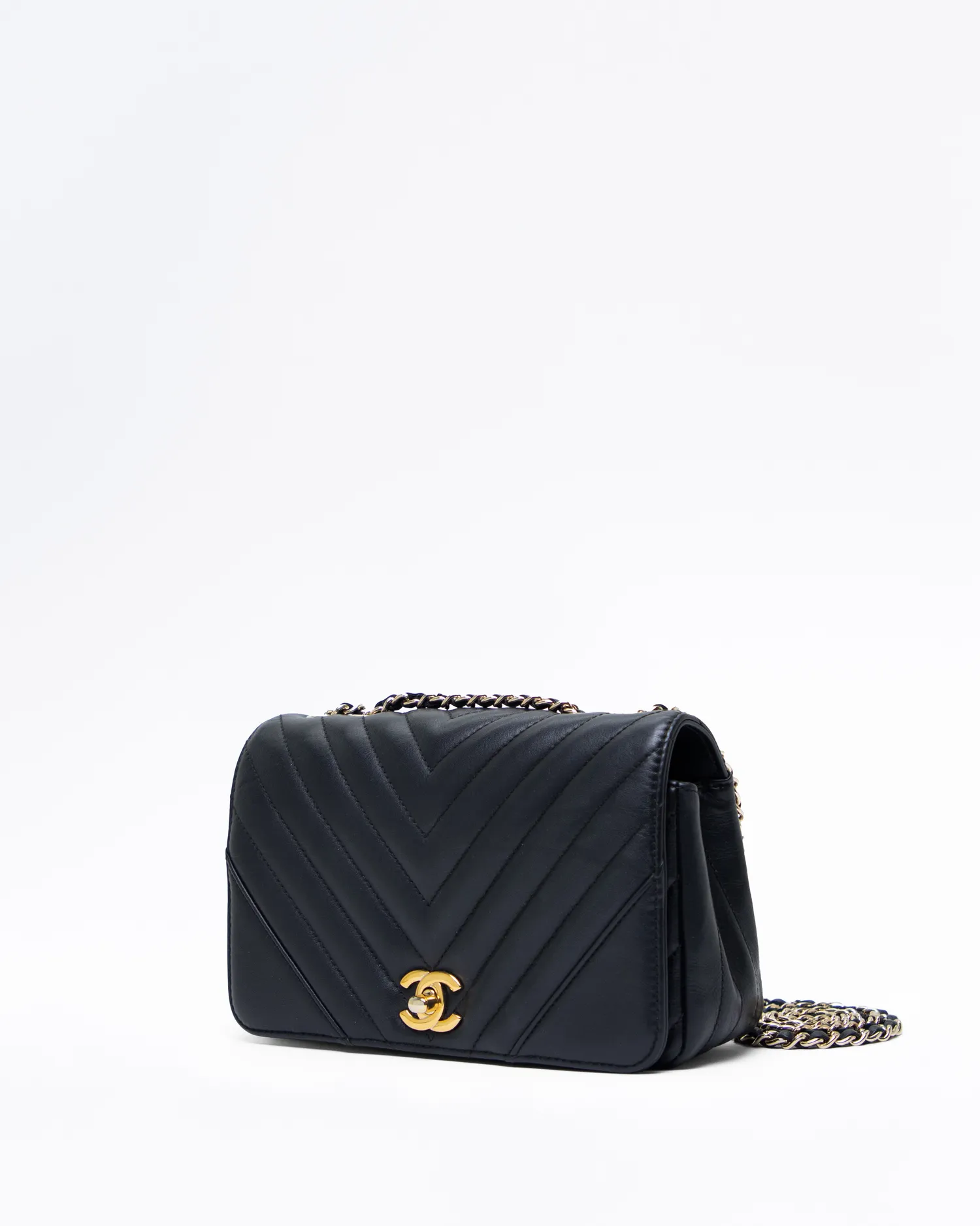 Chevron Statement Medium Flap Bag