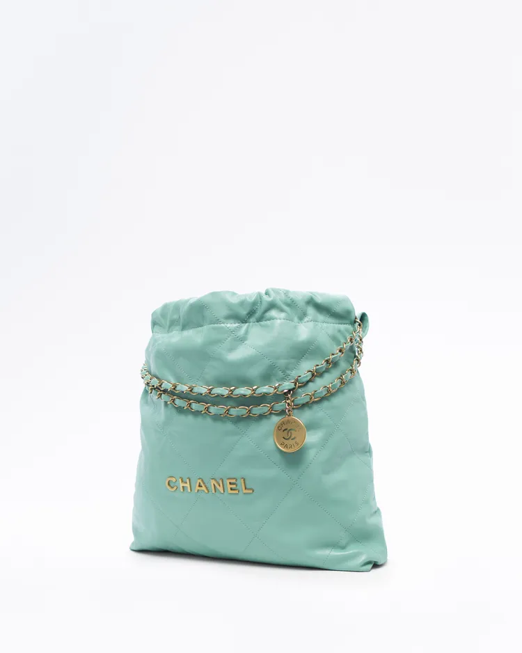 Alternate view angle of Chanel 22 Handbag