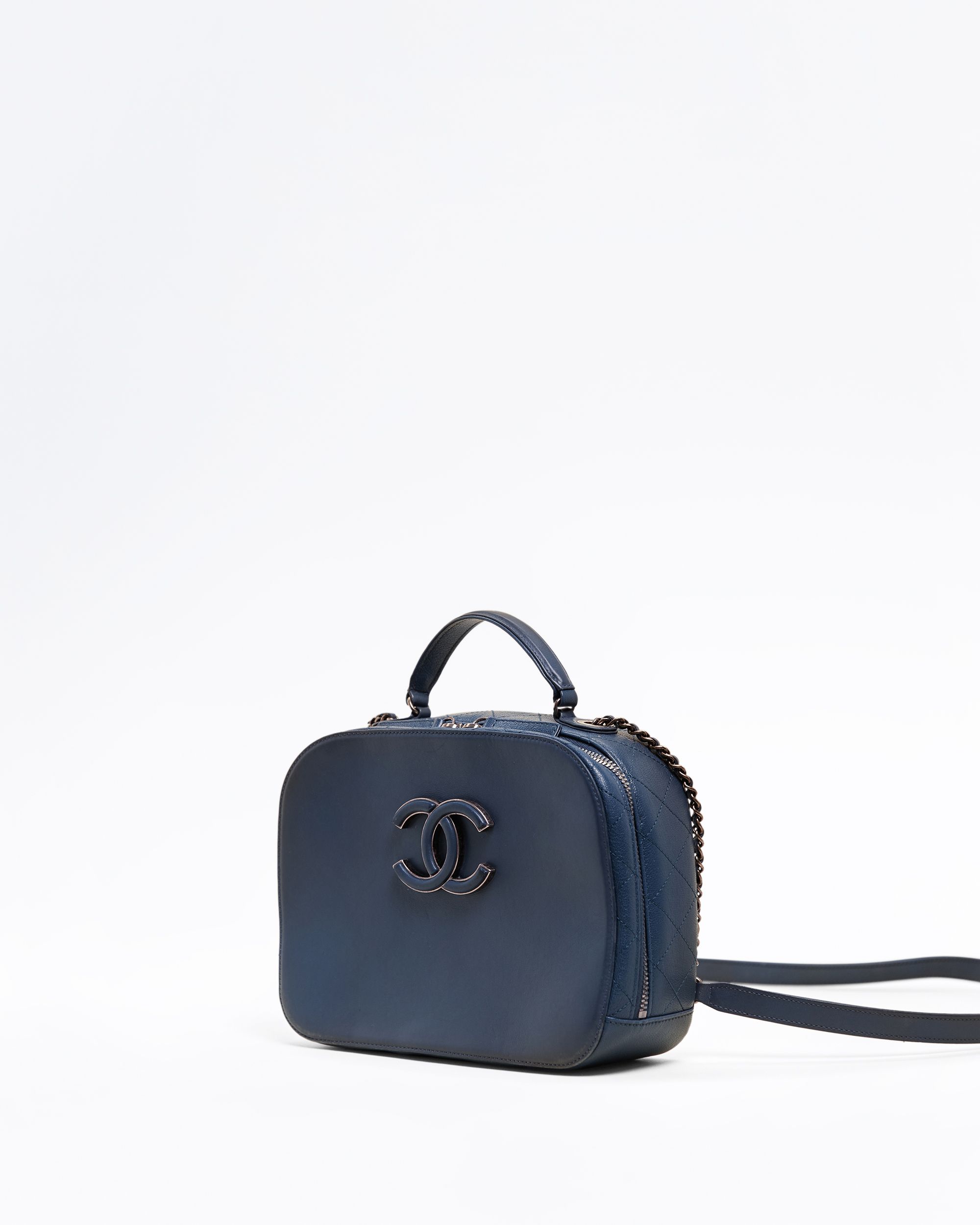 Chanel Coco Curve Vanity Case Bag | Vivrelle