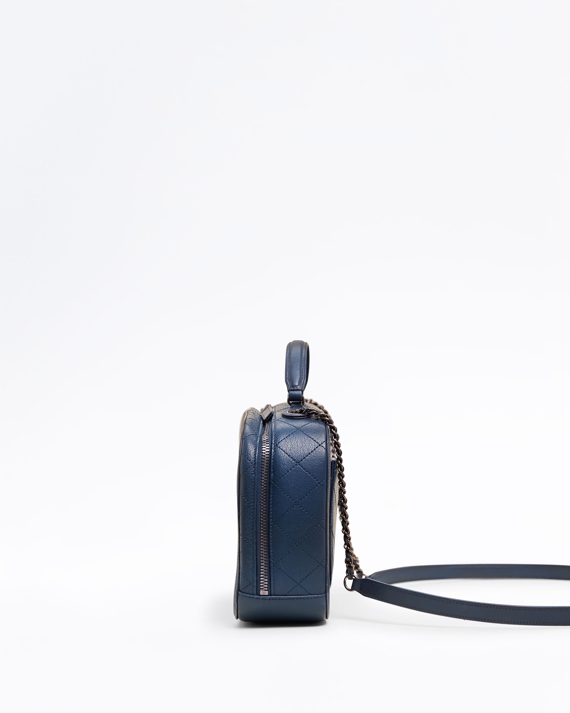Chanel Coco Curve Vanity Case Bag | Vivrelle