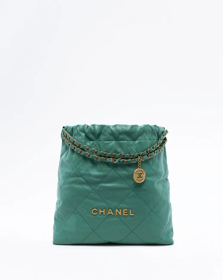 Chanel 22 Handbag