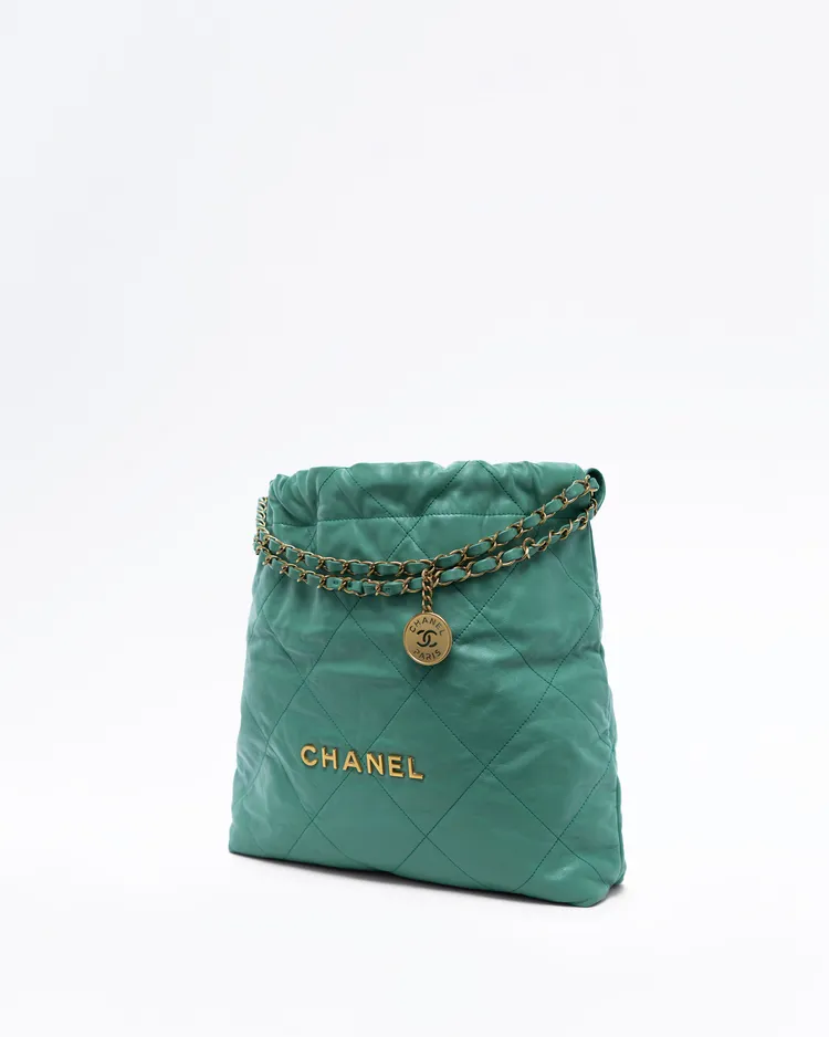 Alternate view angle of Chanel 22 Handbag