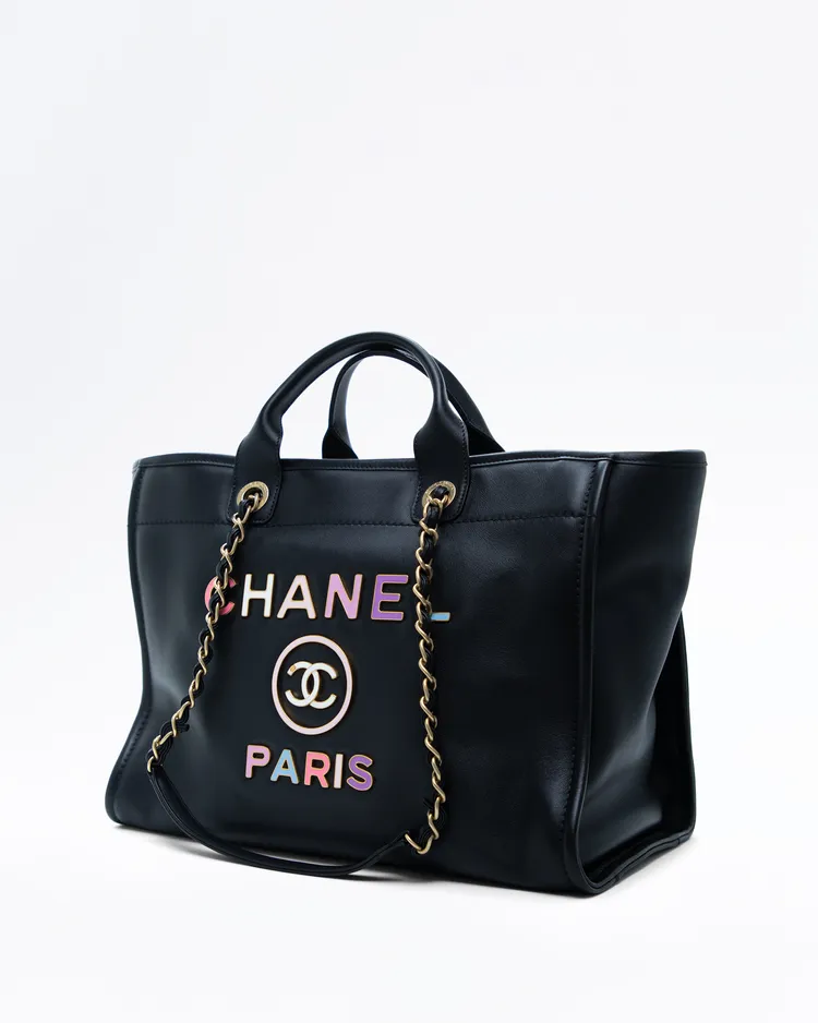 Alternate view angle of Enamel Logo Leather Medium Deauville Tote