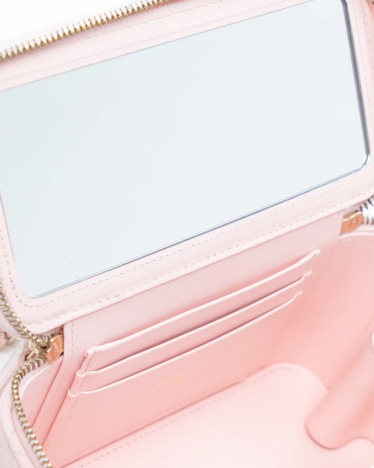 Caviar Classic Vanity with Chain