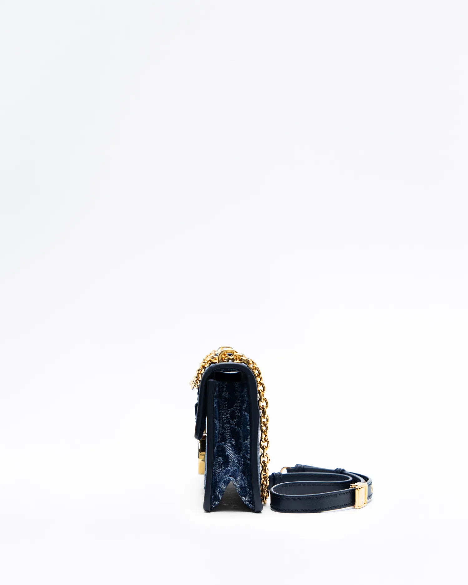 Denim Oblique 30 Montaigne East-West Chain Bag