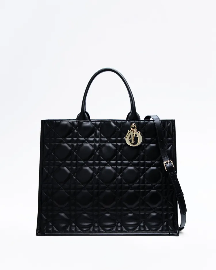 Macrocannage Medium Book Tote