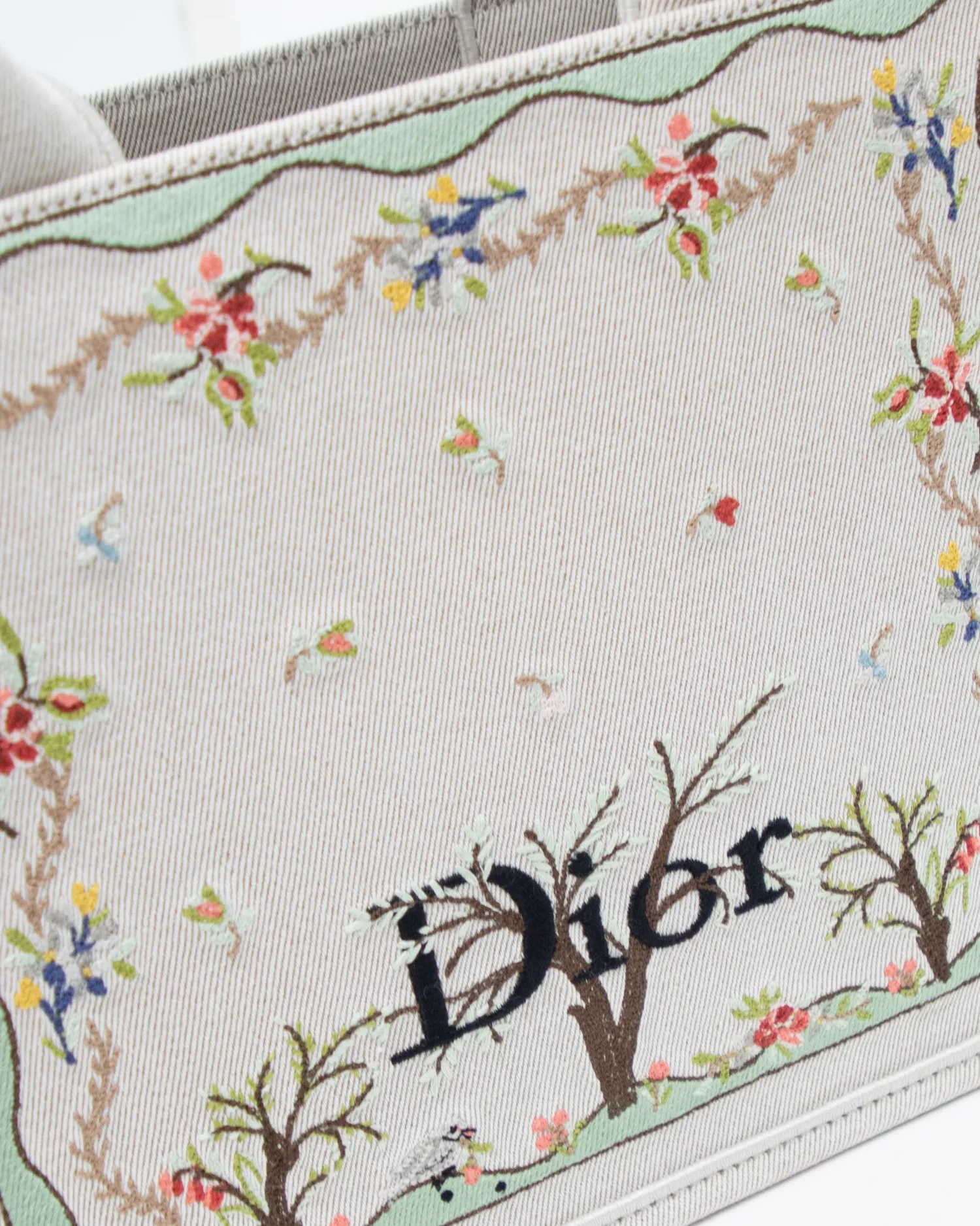 Dioramour Small Book Tote with Strap