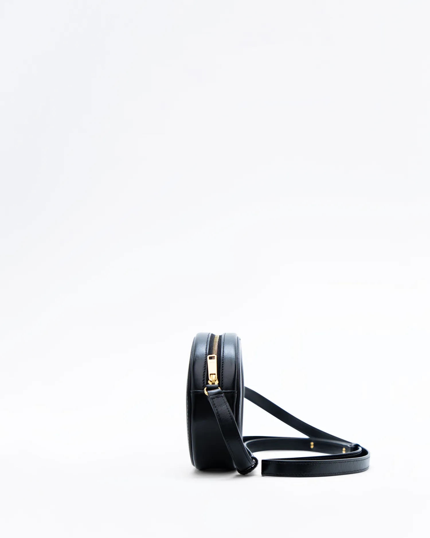 Cuir Triomphe Small Oval Bag