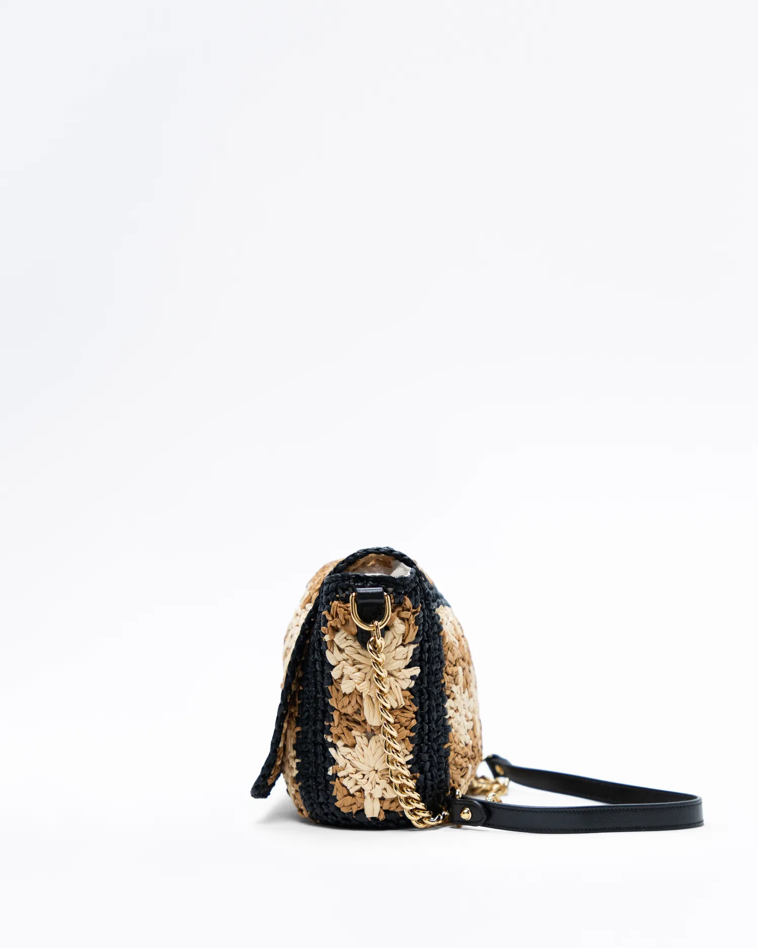 GG Marmont Raffia Small Flap Shoulder Bag