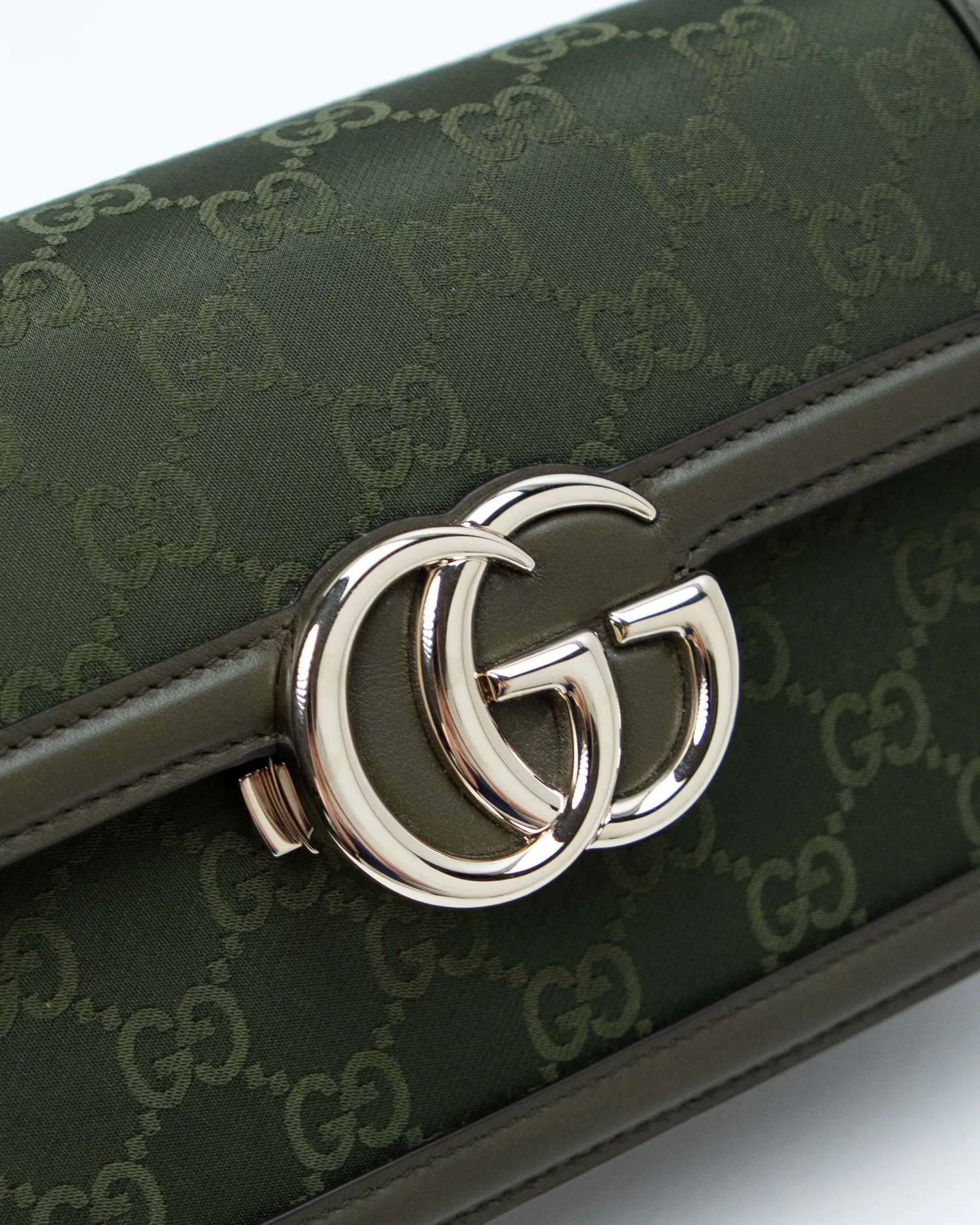 GG Canvas Go Small Shoulder Bag