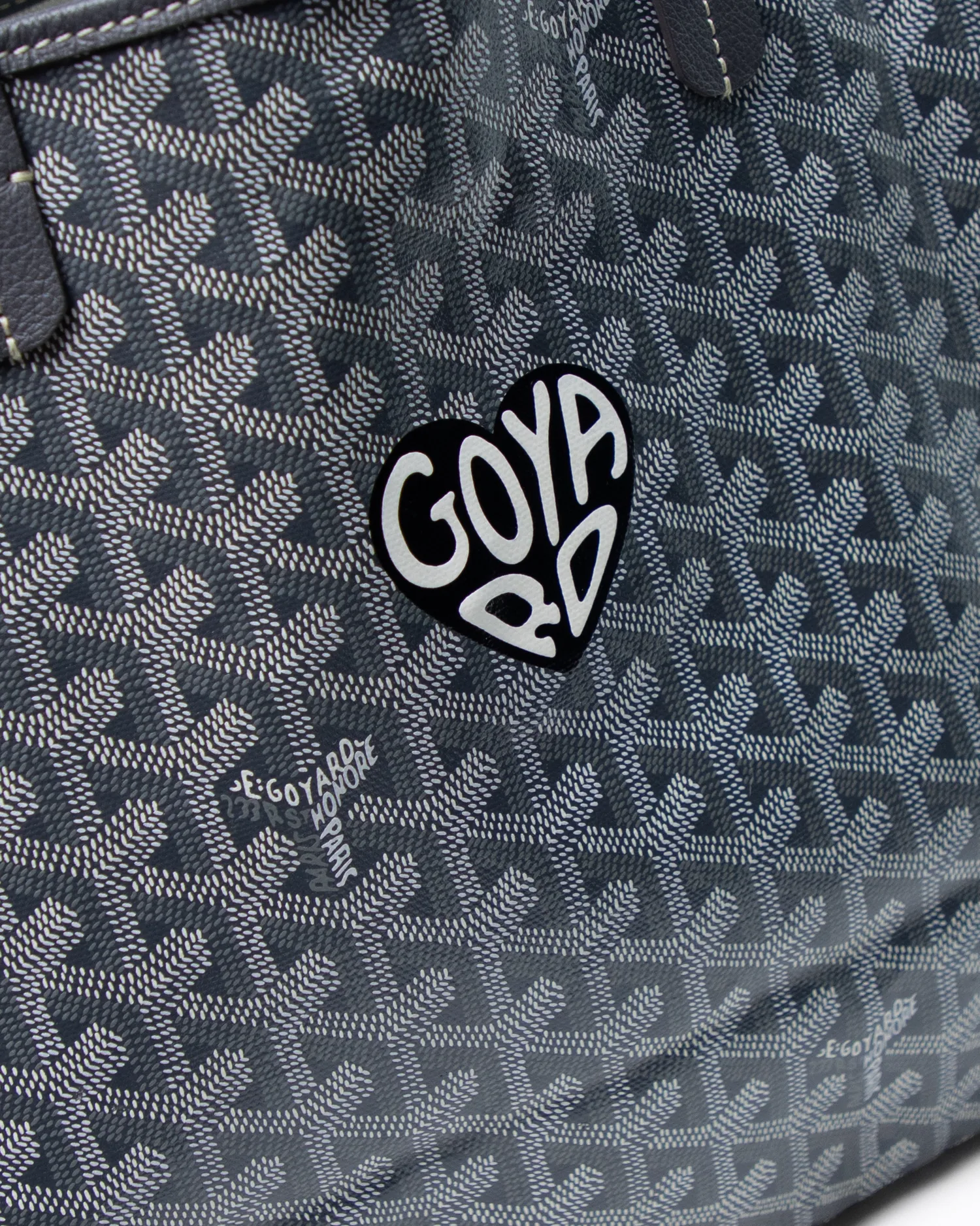 Coeur Saint Louis PM Bag