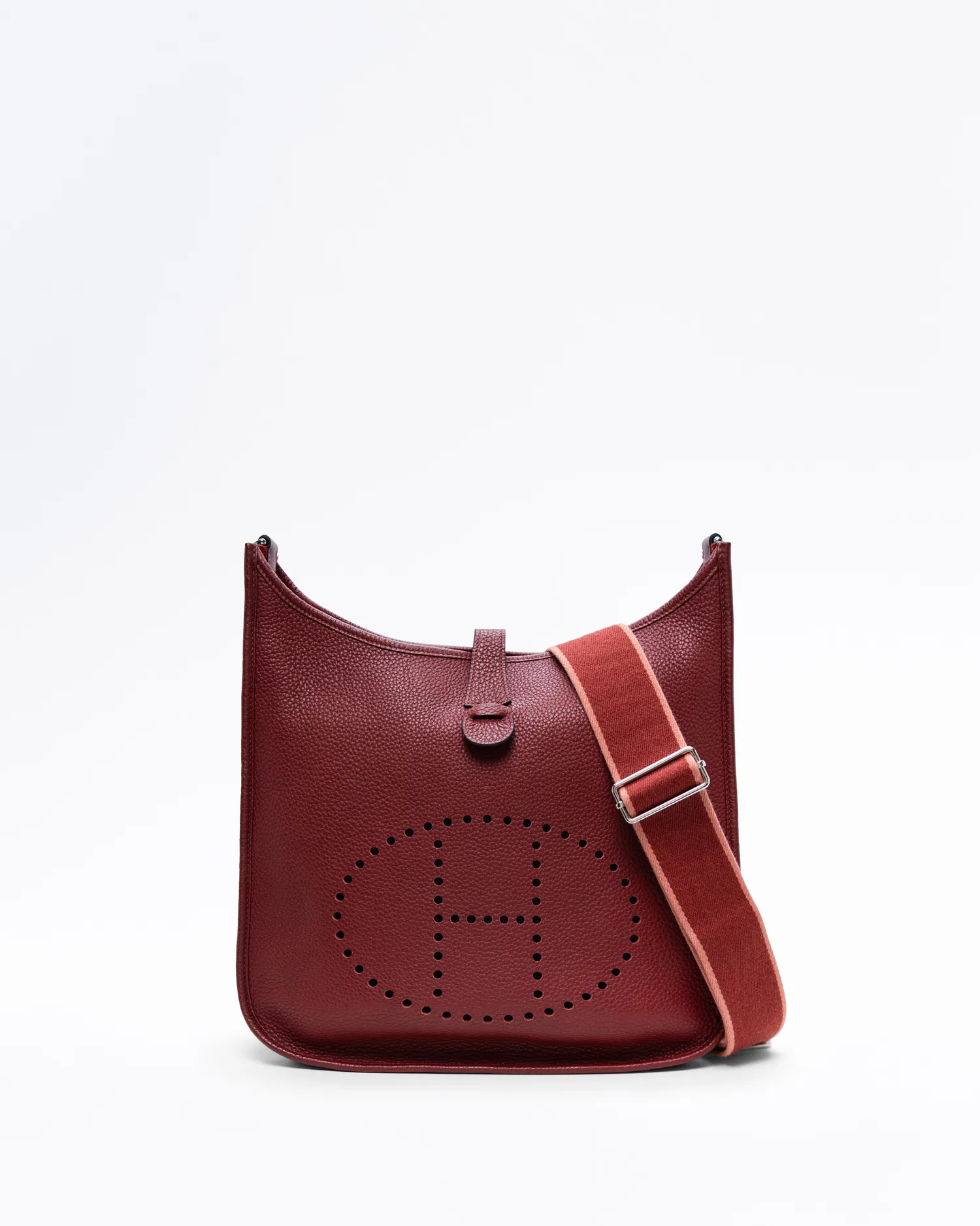 Evelyne III 33 GM
