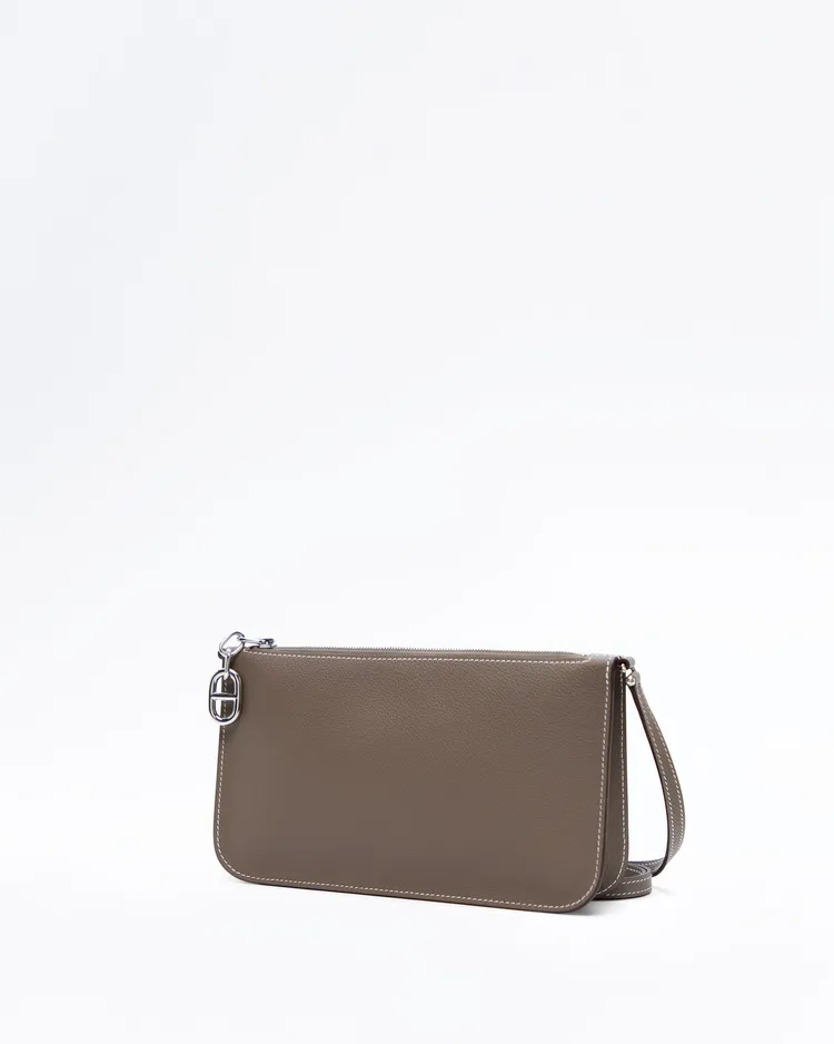 Alternate view angle of Zipengo Chaine d'Ancre To Go Pouch