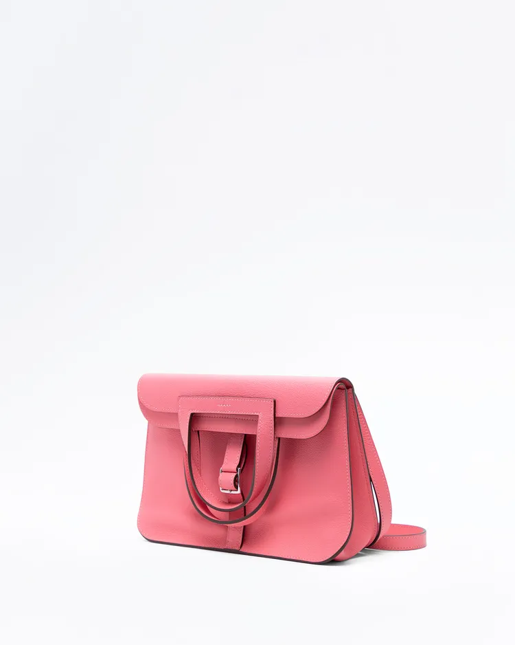 Alternate view angle of Halzan 25 Bag