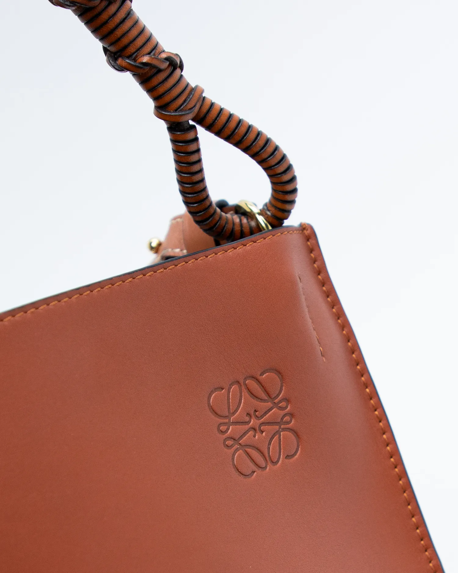 Gate Top Handle Bucket Bag