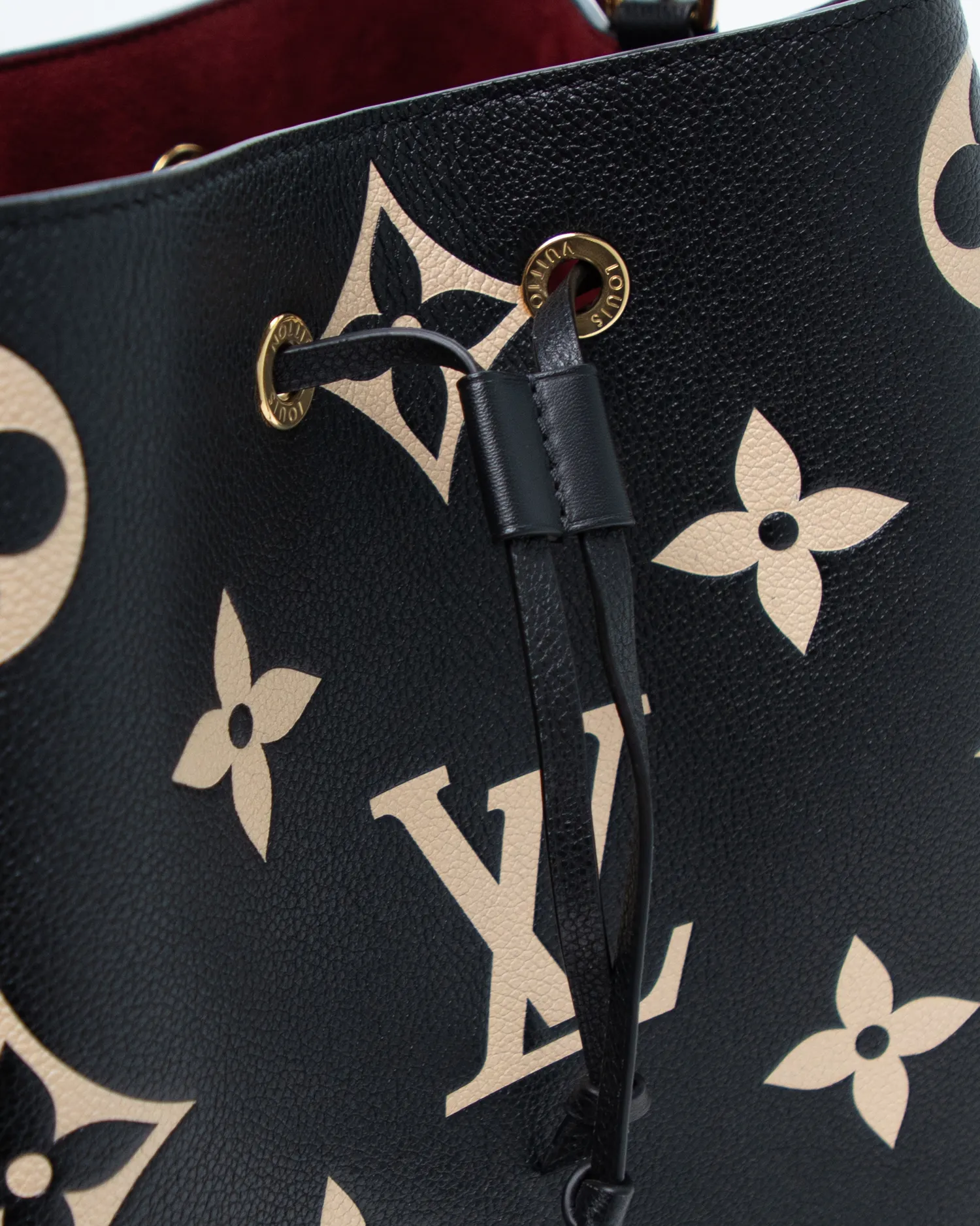 Monogram Empreinte Neonoe MM