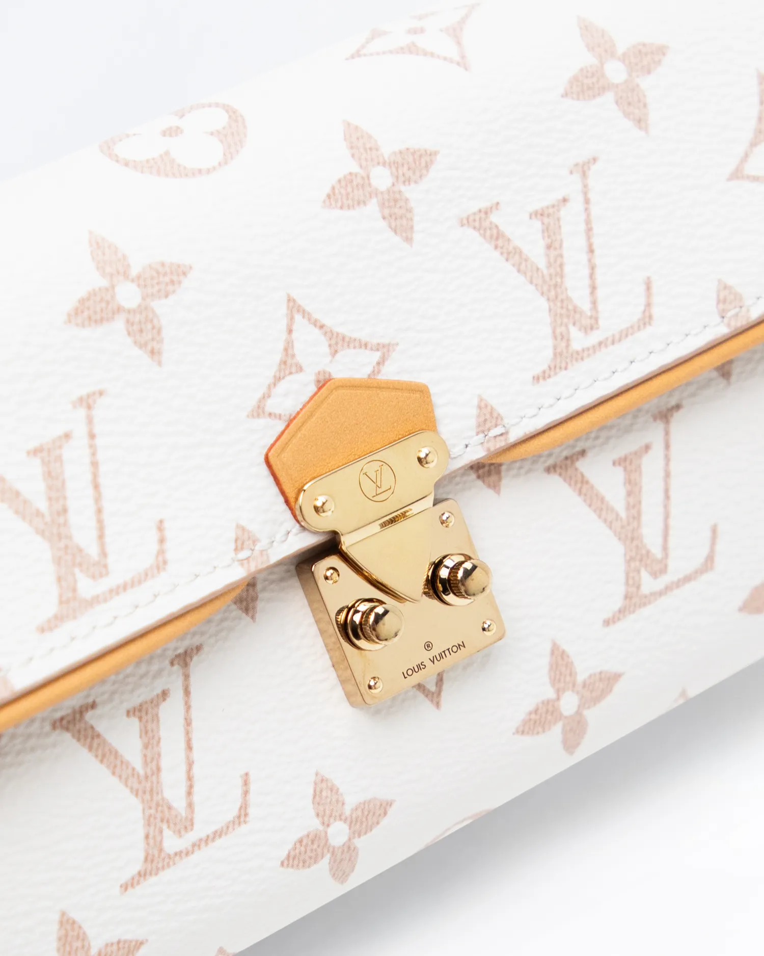 Monogram Dune Pochette Camille