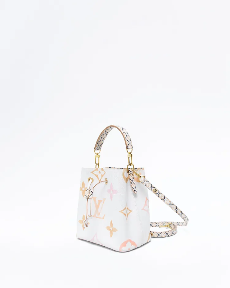Alternate view angle of Monogram By the Pool Neonoe BB