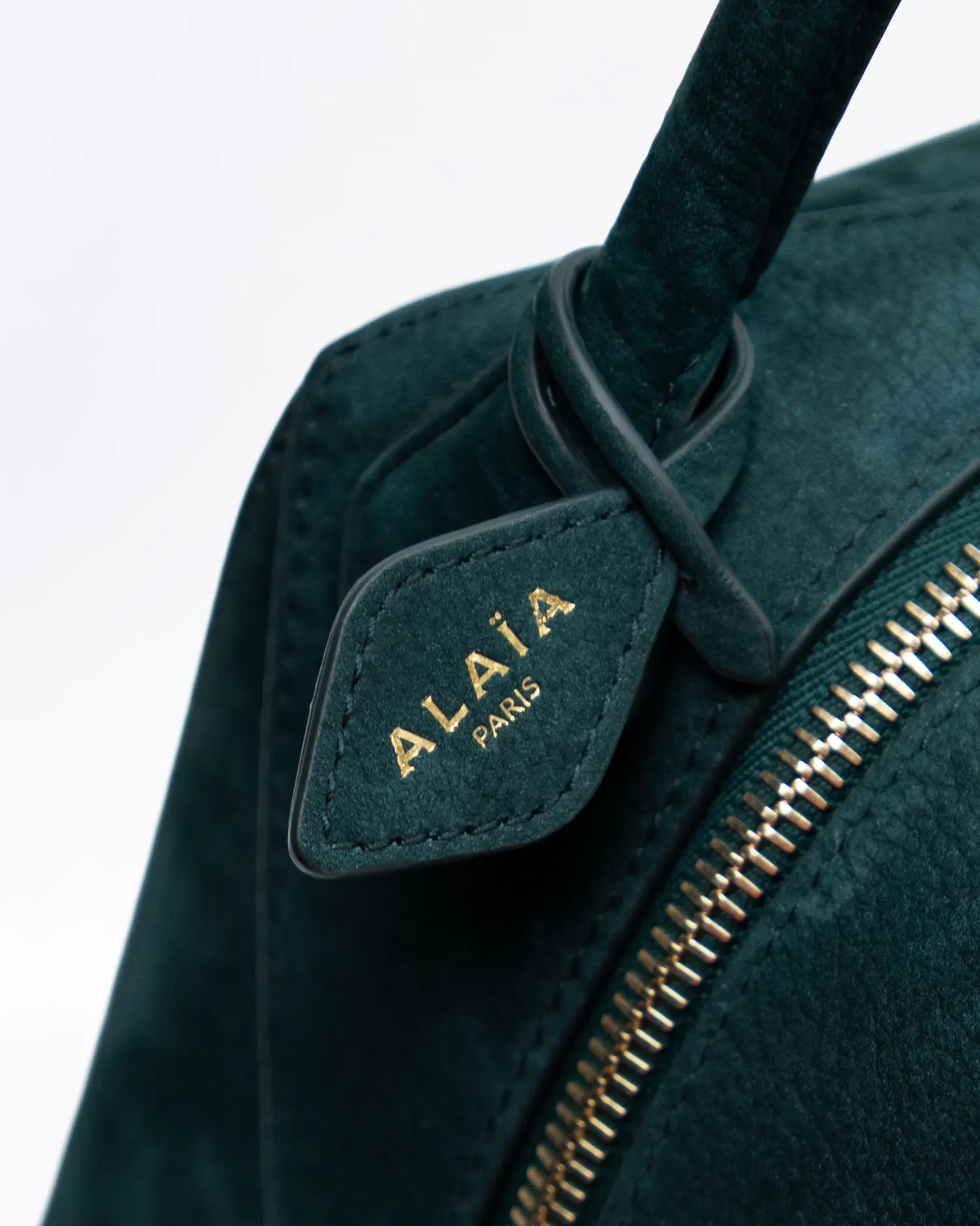 Nubuck Le Bouledogue Shoulder Bag