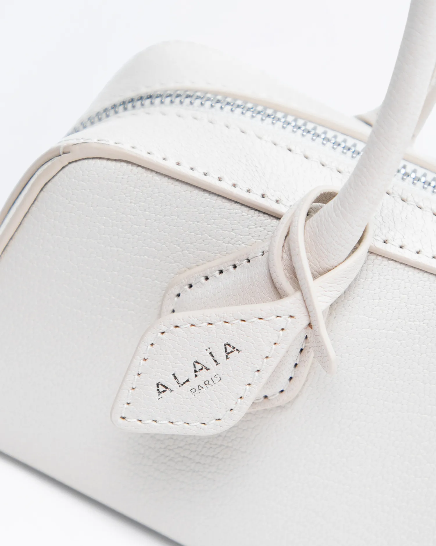 Le Teckel Small Shoulder Bag