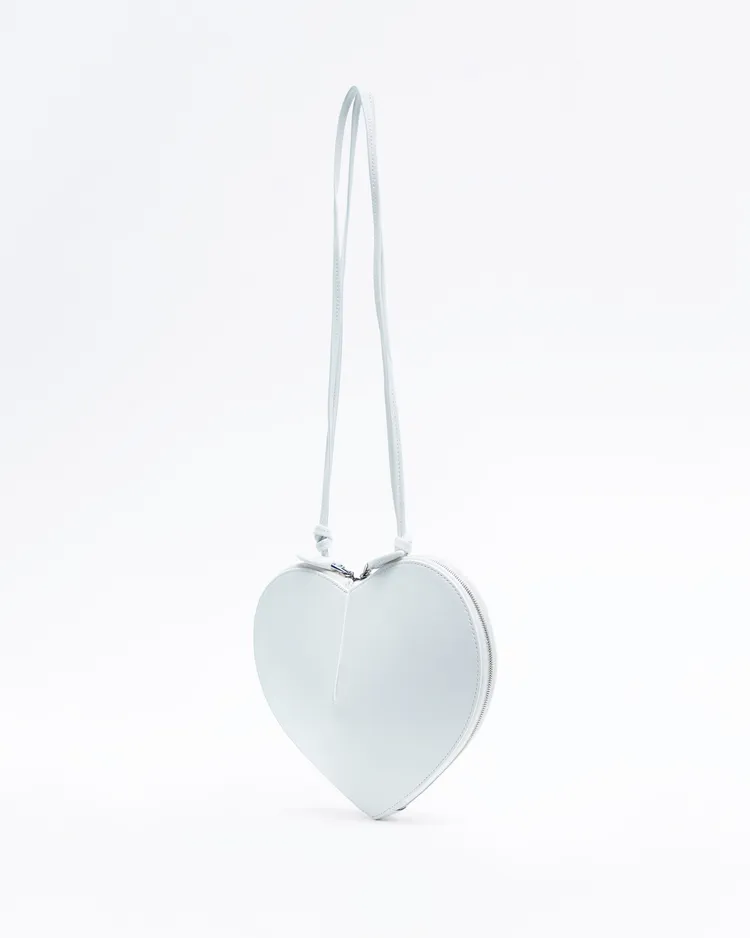 Alternate view angle of Le Coeur Heart Bag