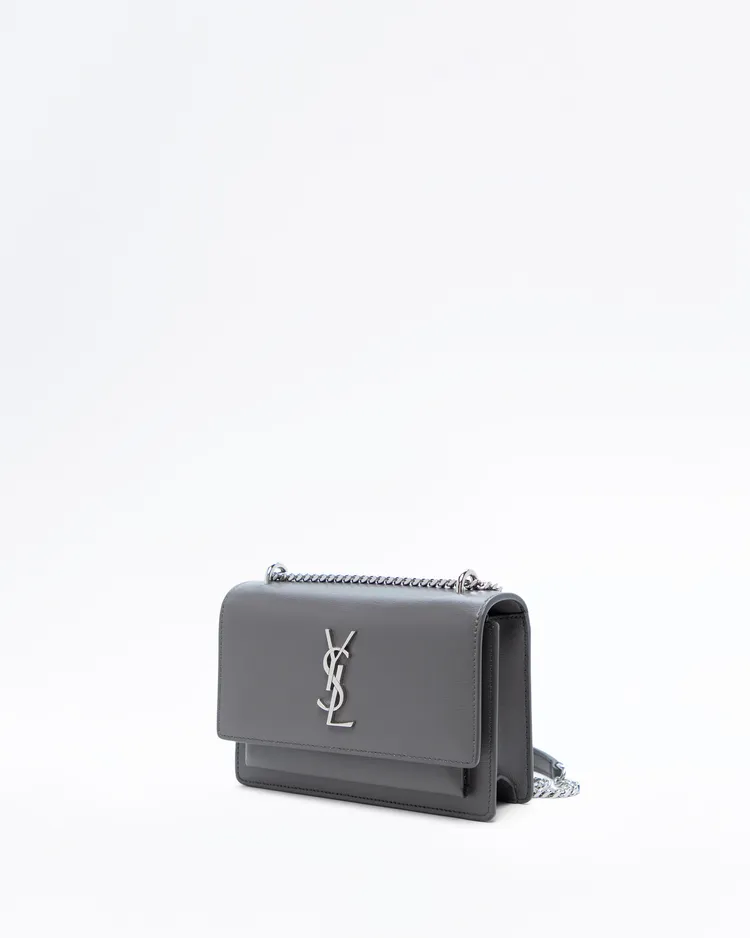 Alternate view angle of Sunset Chain Wallet