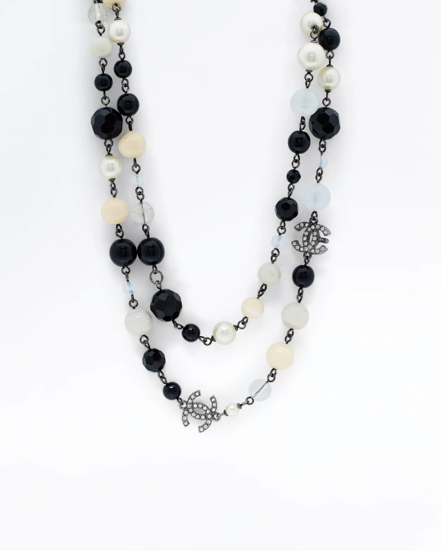 Pearl and Bead CC Long Necklace