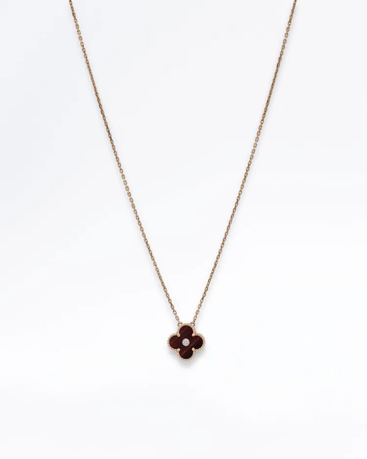 Single Motif Vintage Alhambra Holiday Necklace